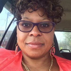 Meet your Posher, Lawanda